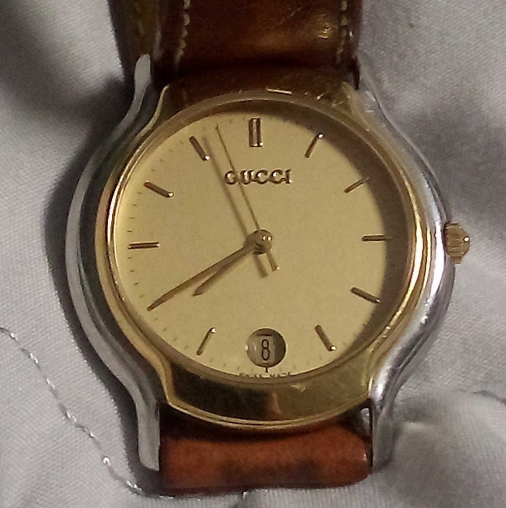 Gucci Men's Gold and Brown Leather Watch. Needs Battery